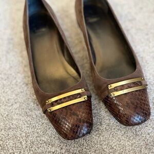 Stuart Weitzman Brown Croci-print and Suede Loafer w/Gunmetal Buckle  - Size 8